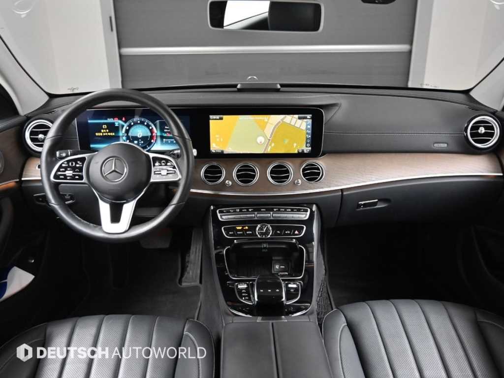 벤츠 E 클래스 E-클래스 W213 E300 4MATIC 익스클루시브 이미지 7