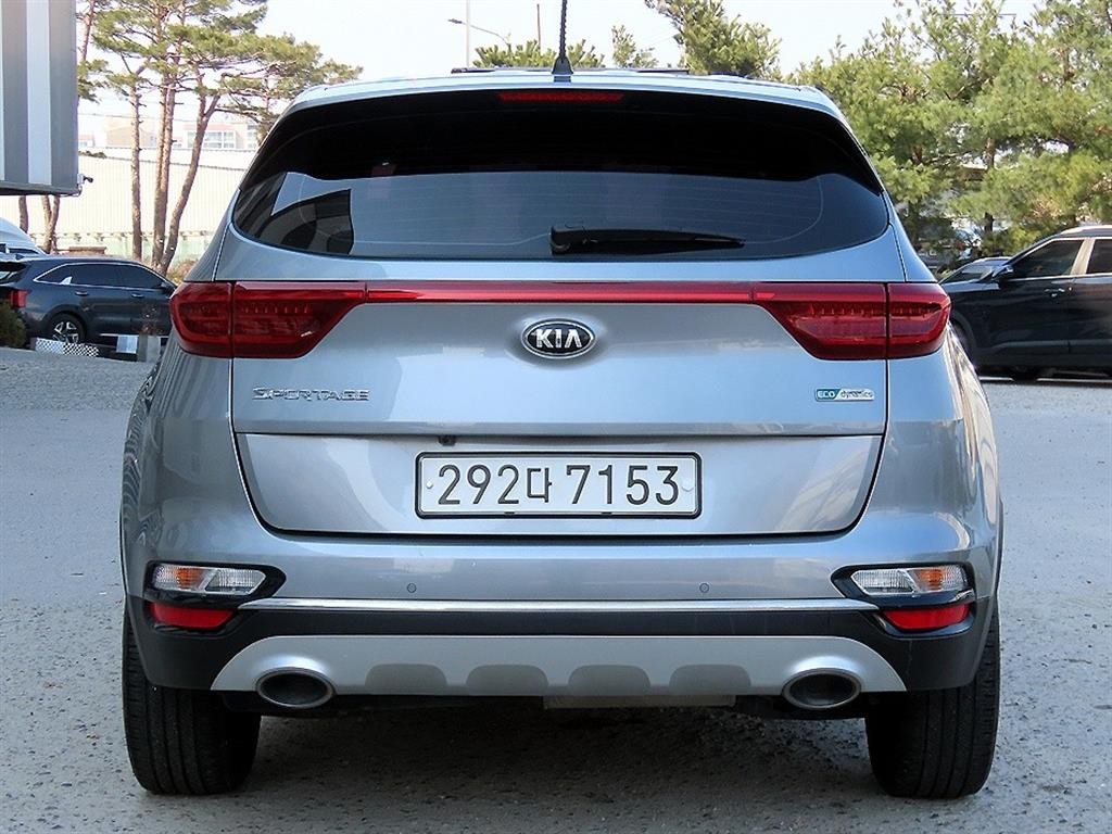 기아 스포티지 스포티지 더 볼드 1.6 디젤 2WD 트렌디 이미지 4