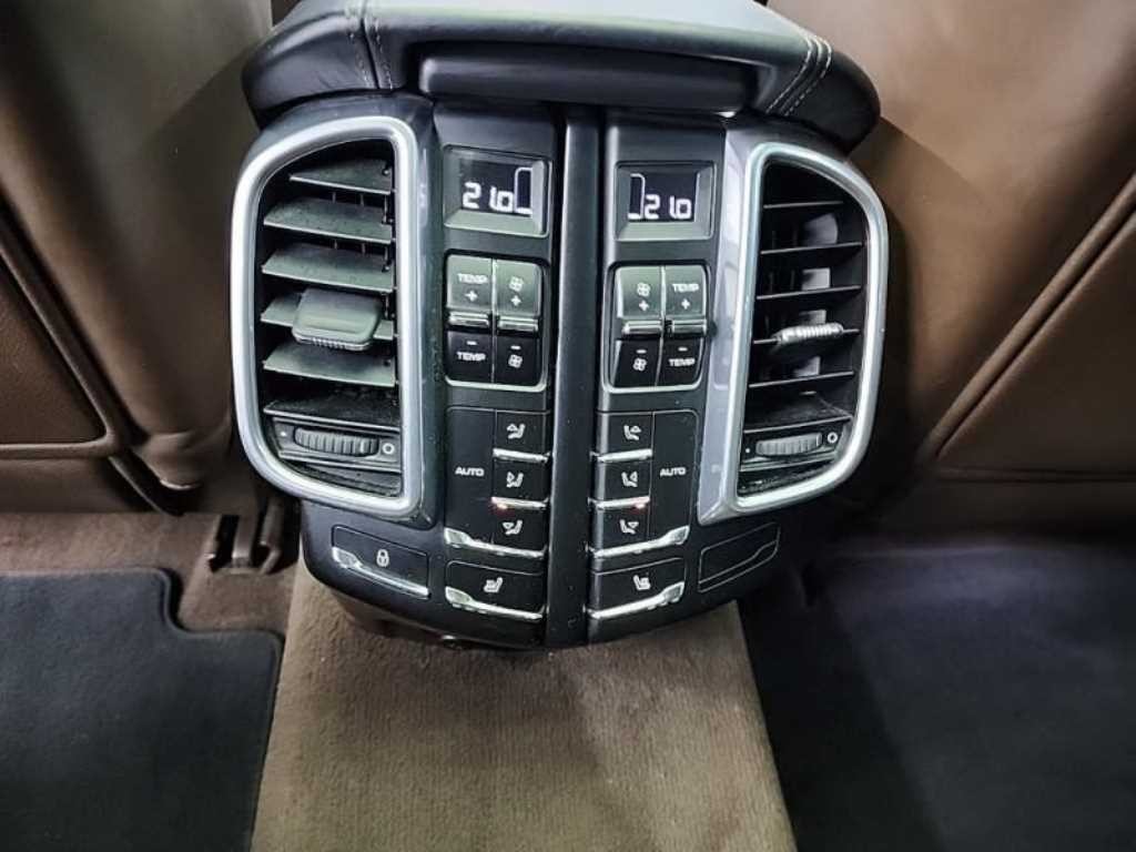 포르쉐 카이엔 뉴 카이엔 3.6 GTS 이미지 13