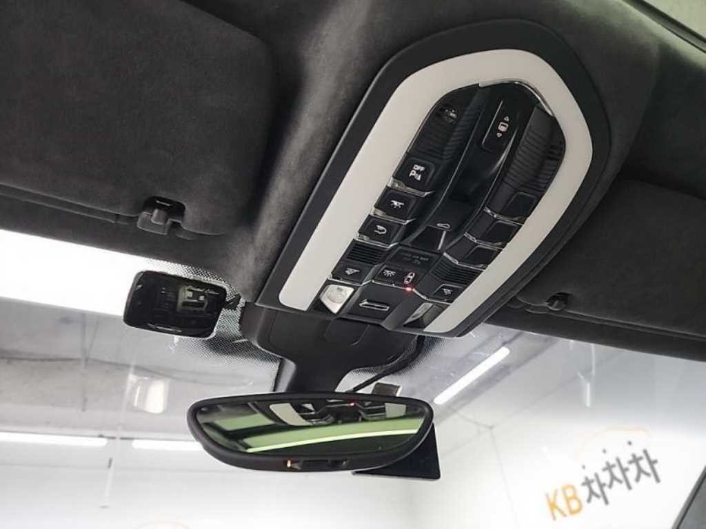 포르쉐 카이엔 뉴 카이엔 3.6 GTS 이미지 17