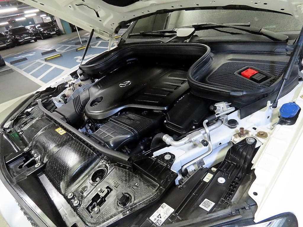 벤츠 GLE 클래스 GLE 클래스 W167 GLE 450 4MATIC 이미지 19