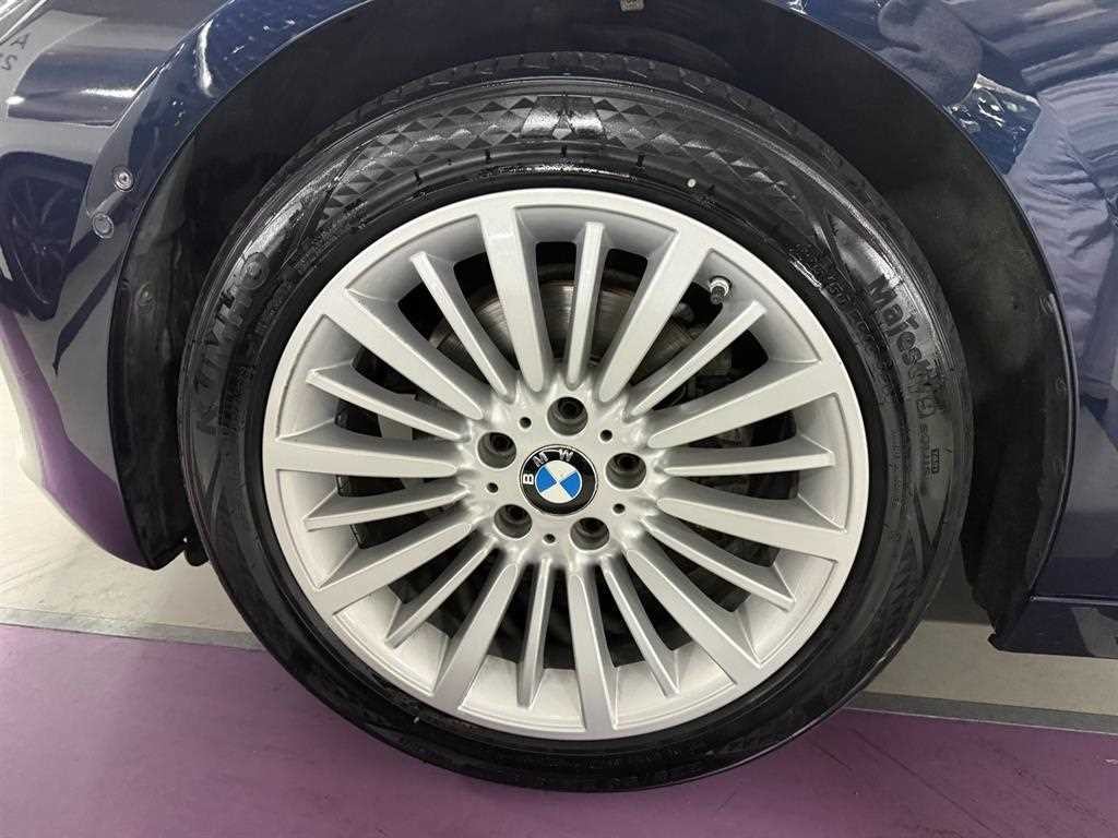 BMW 그란투리스모 3시리즈 GT (F34) GT 320D 럭셔리 이미지 17
