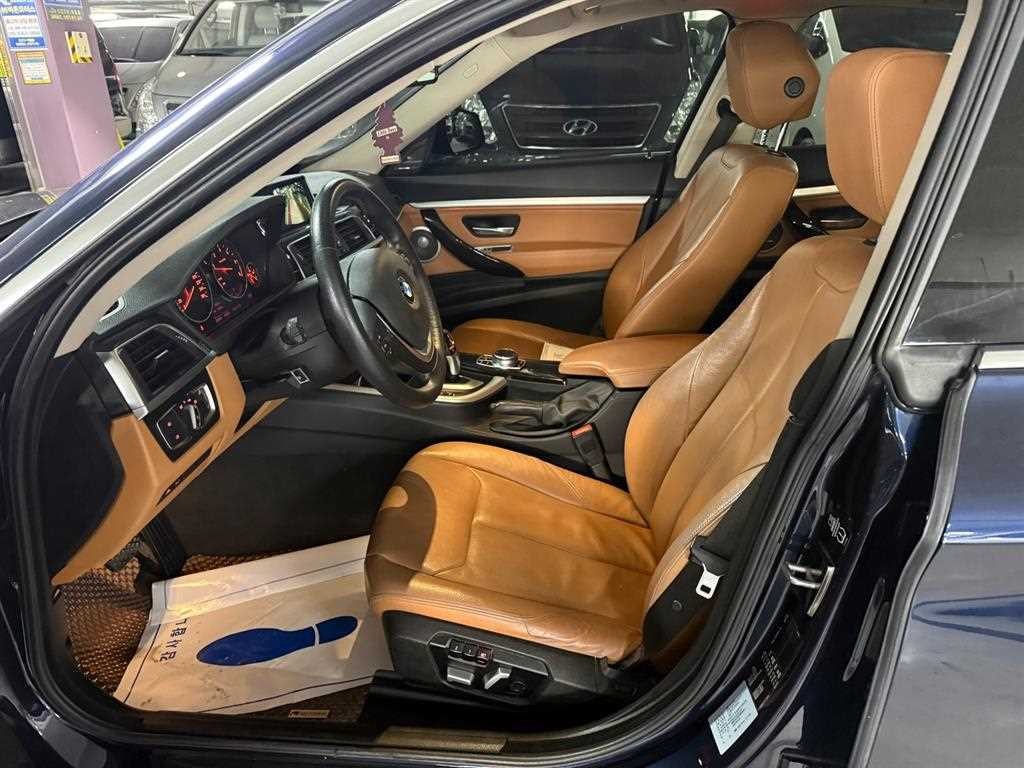 BMW 그란투리스모 3시리즈 GT (F34) GT 320D 럭셔리 이미지 5