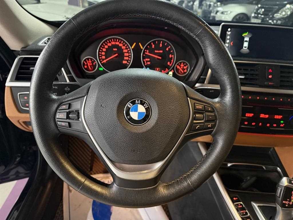 BMW 그란투리스모 3시리즈 GT (F34) GT 320D 럭셔리 이미지 8