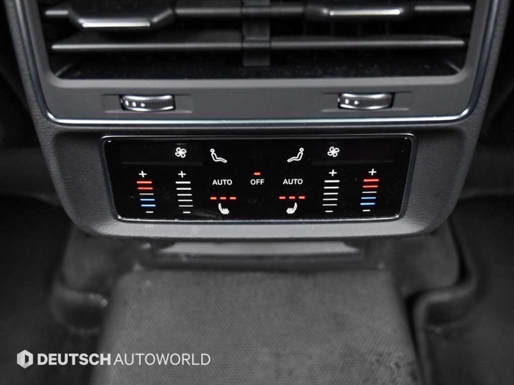 아우디 Q8 55 TFSI 콰트로 프리미엄 이미지 16