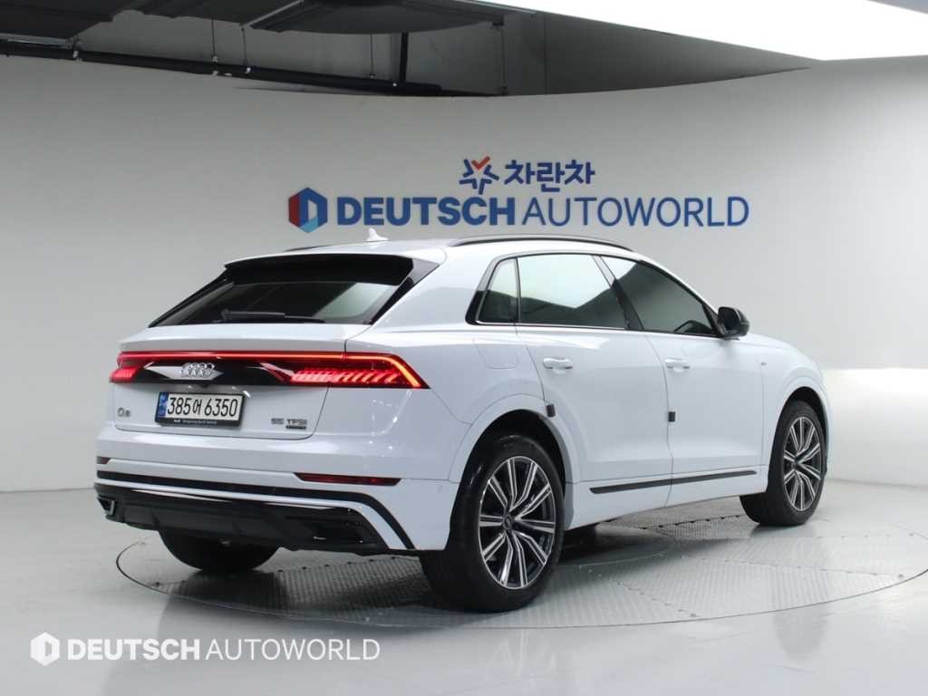 아우디 Q8 55 TFSI 콰트로 프리미엄 이미지 2