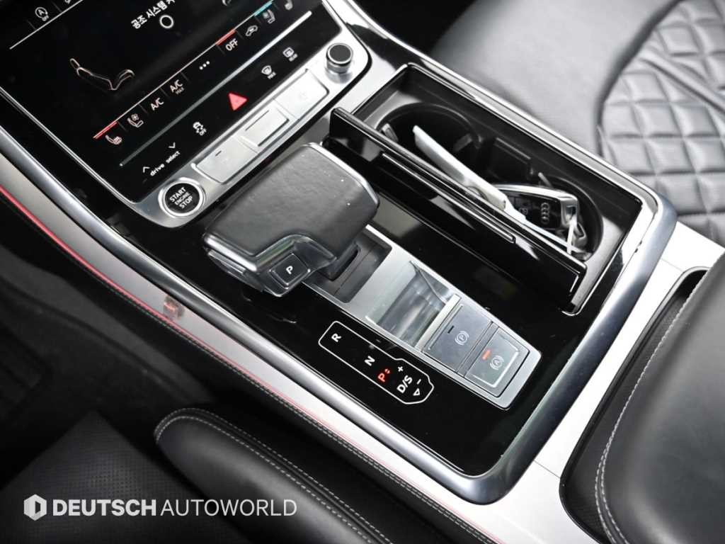 아우디 Q8 55 TFSI 콰트로 프리미엄 이미지 9