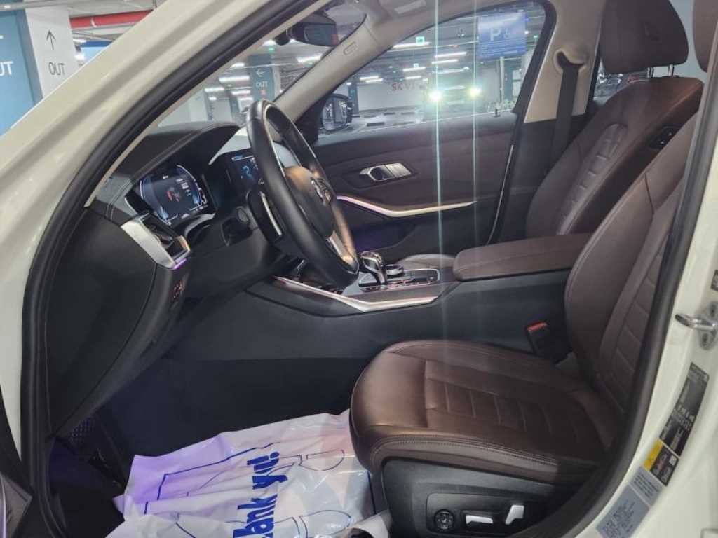 BMW 3시리즈 3시리즈 (G20) 330e 럭셔리 이미지 10