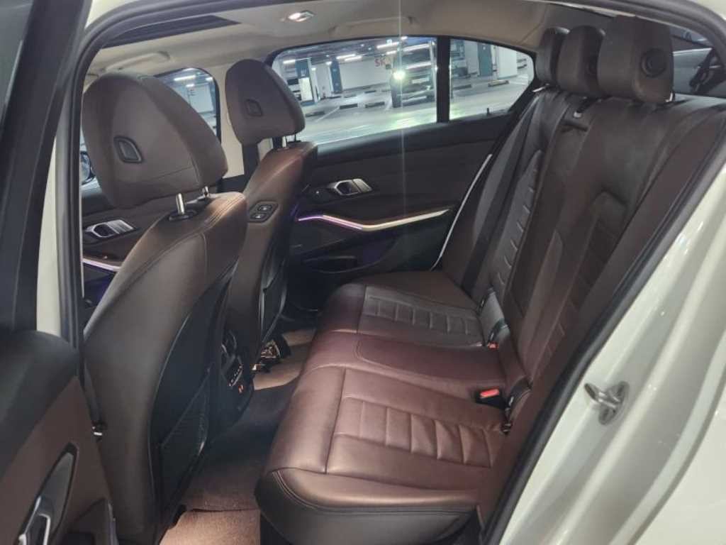 BMW 3시리즈 3시리즈 (G20) 330e 럭셔리 이미지 11