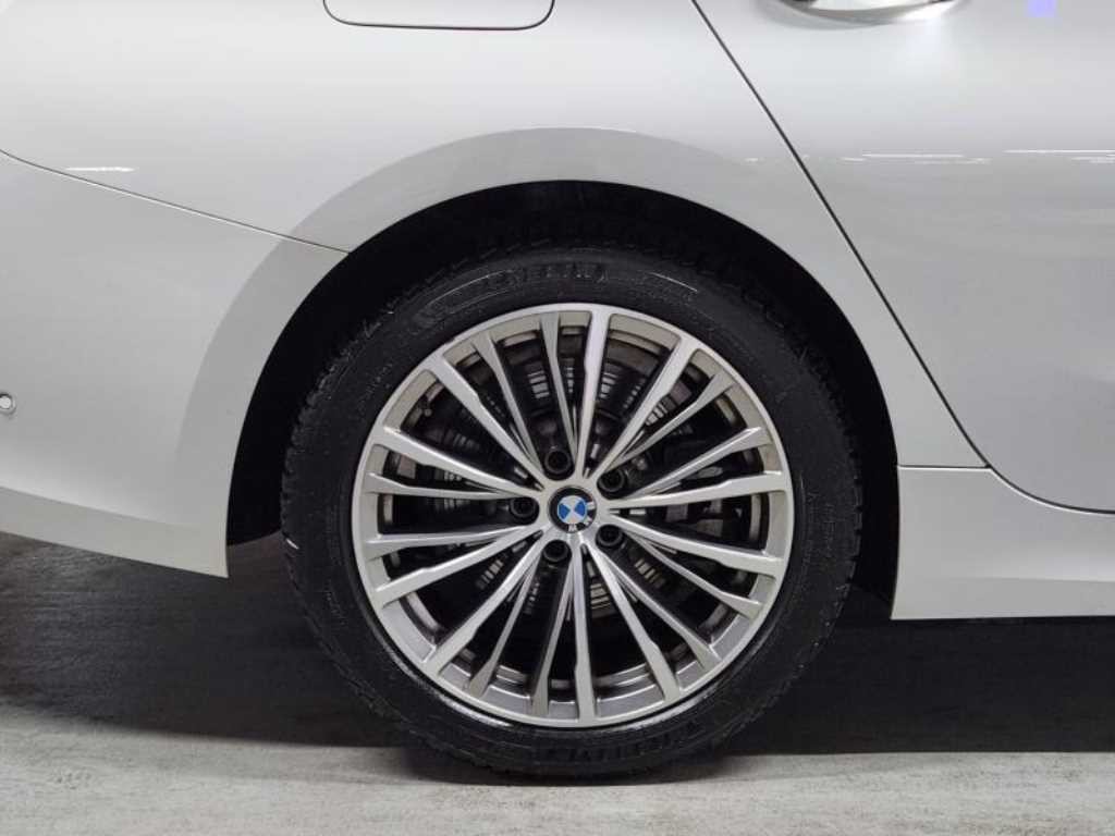BMW 3시리즈 3시리즈 (G20) 330e 럭셔리 이미지 18