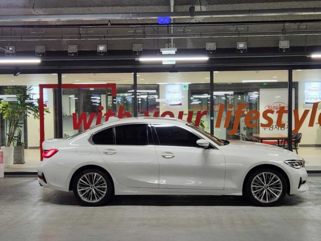 BMW 3시리즈 3시리즈 (G20) 330e 럭셔리 이미지 2