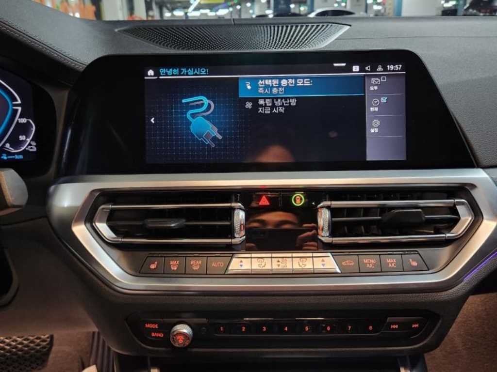 BMW 3시리즈 3시리즈 (G20) 330e 럭셔리 이미지 7