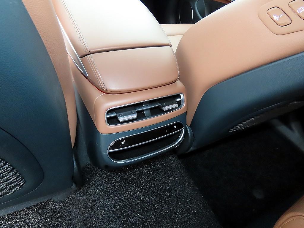 제네시스 GV70 2.5T 가솔린 AWD 이미지 17