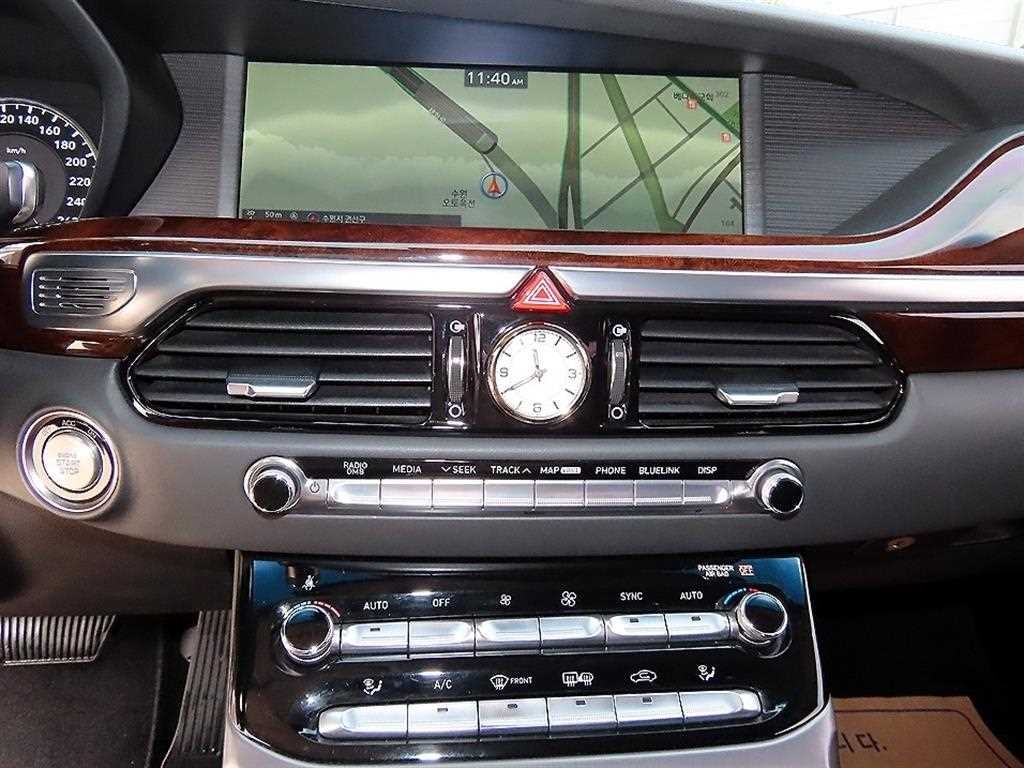 제네시스 EQ900 3.8 GDI AWD 프리미엄 럭셔리 이미지 14