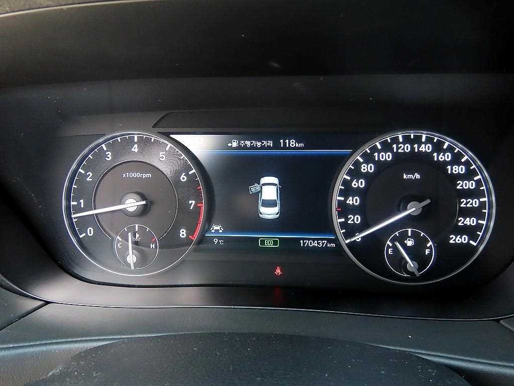 제네시스 EQ900 3.8 GDI AWD 프리미엄 럭셔리 이미지 9