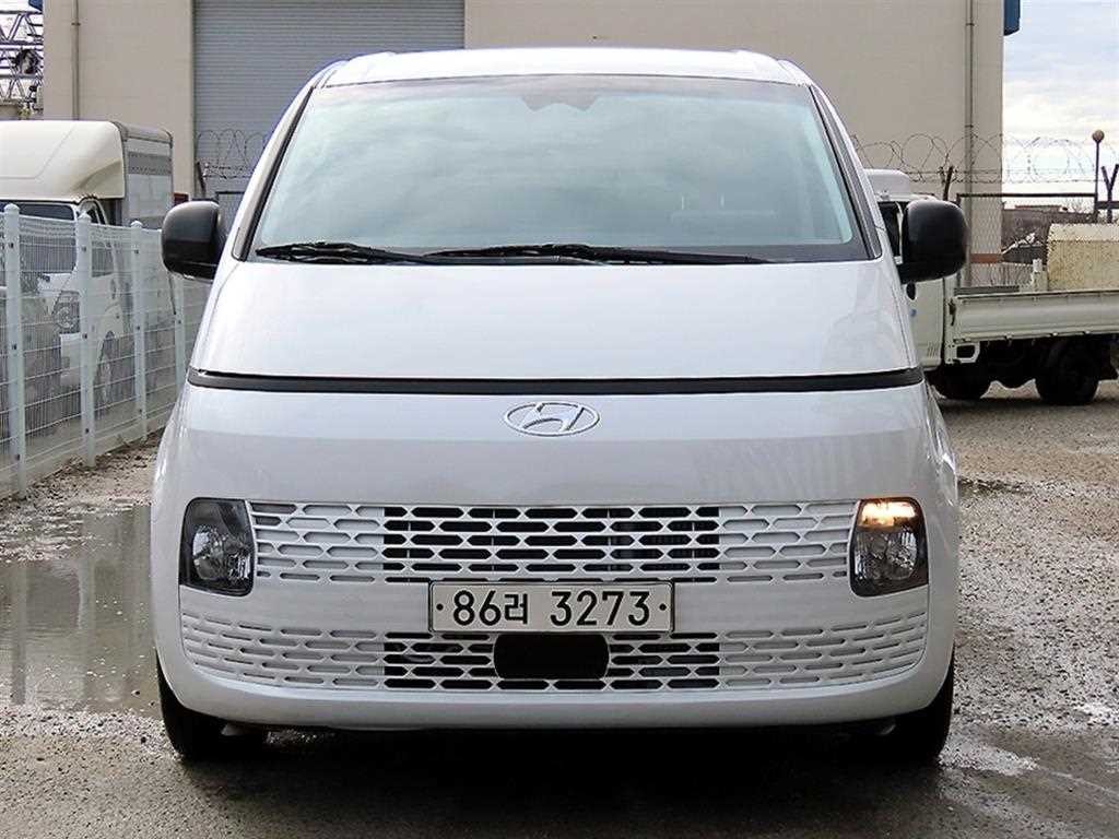 현대 스타리아 2WD 디젤 카고 스마트 3인승 이미지 1