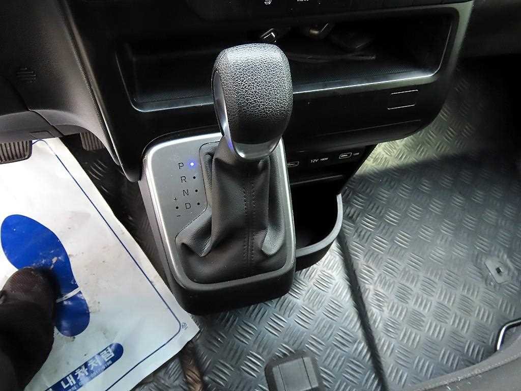현대 스타리아 2WD 디젤 카고 스마트 3인승 이미지 10