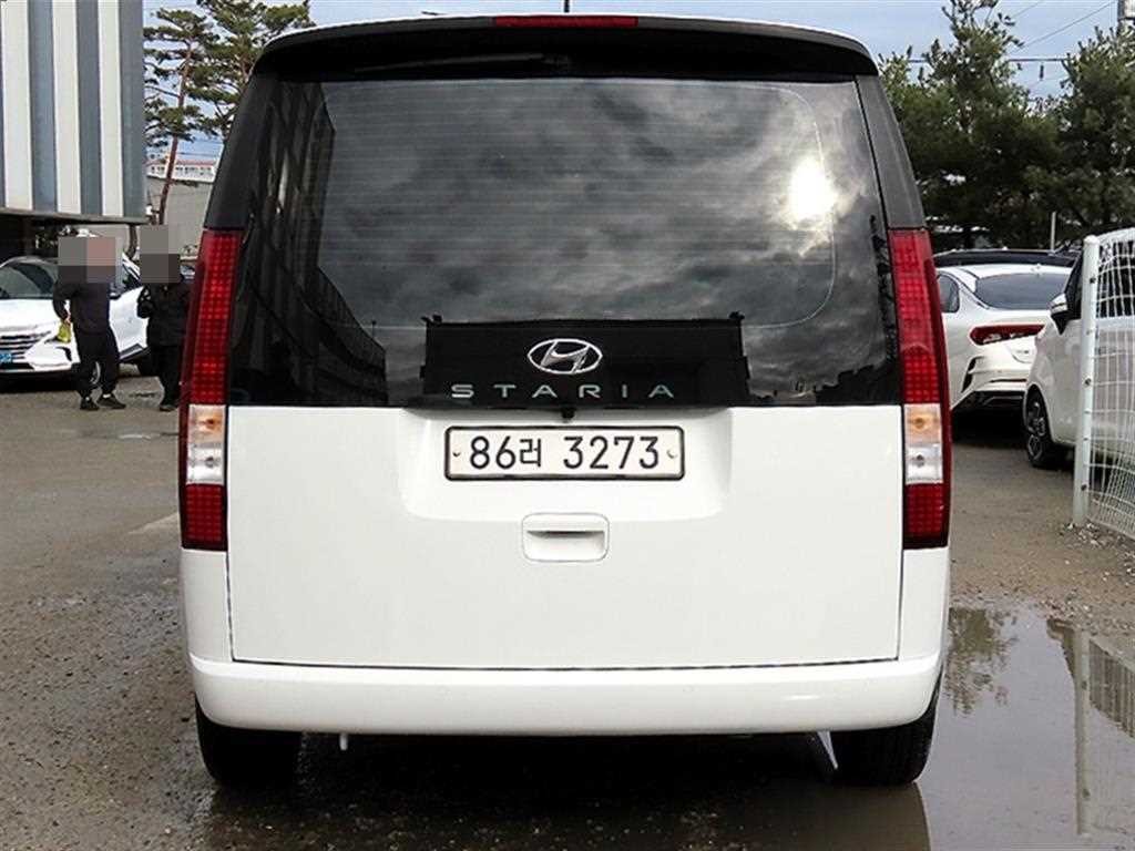 현대 스타리아 2WD 디젤 카고 스마트 3인승 이미지 4
