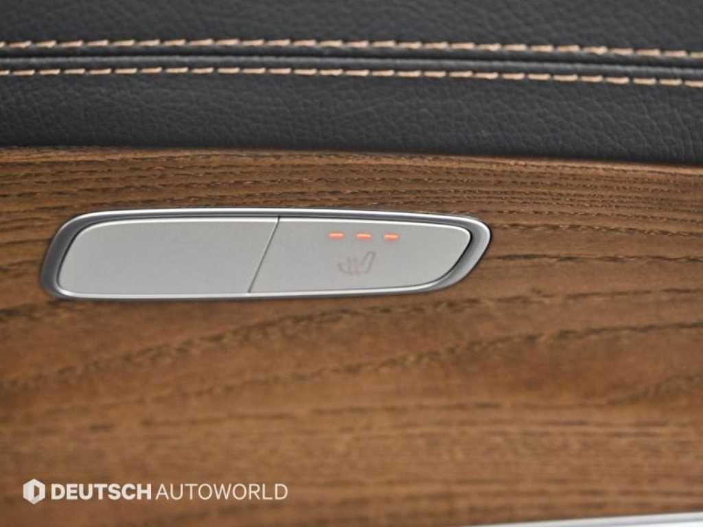벤츠 E 클래스 E-클래스 W213 E300e 4MATIC 익스클루시브 이미지 16