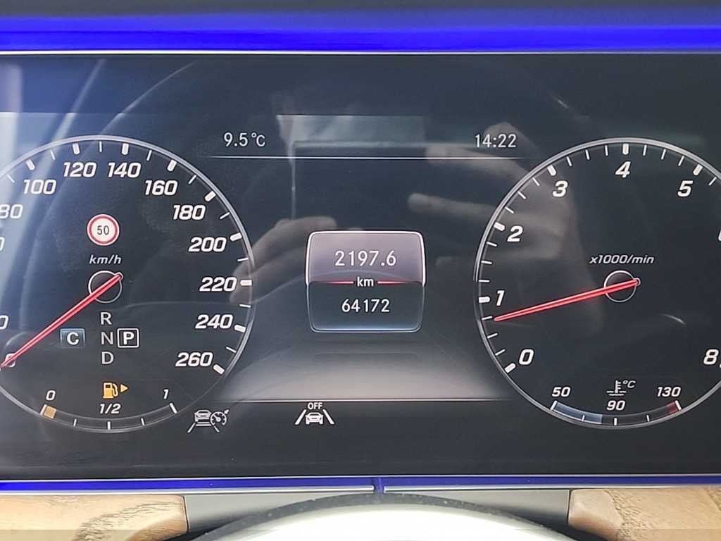벤츠 E 클래스 E-클래스 W213 E300 4MATIC 익스클루시브 이미지 6