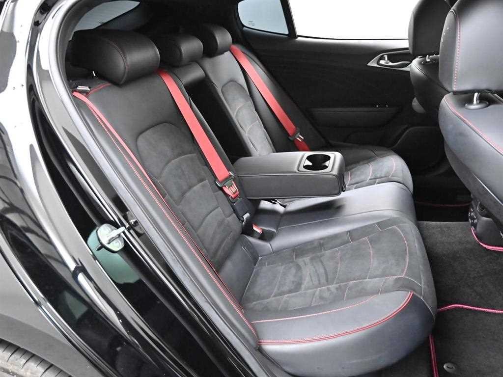 기아 스팅어 스팅어 마이스터 AWD 3.3 GT 아크로 에디션 이미지 12