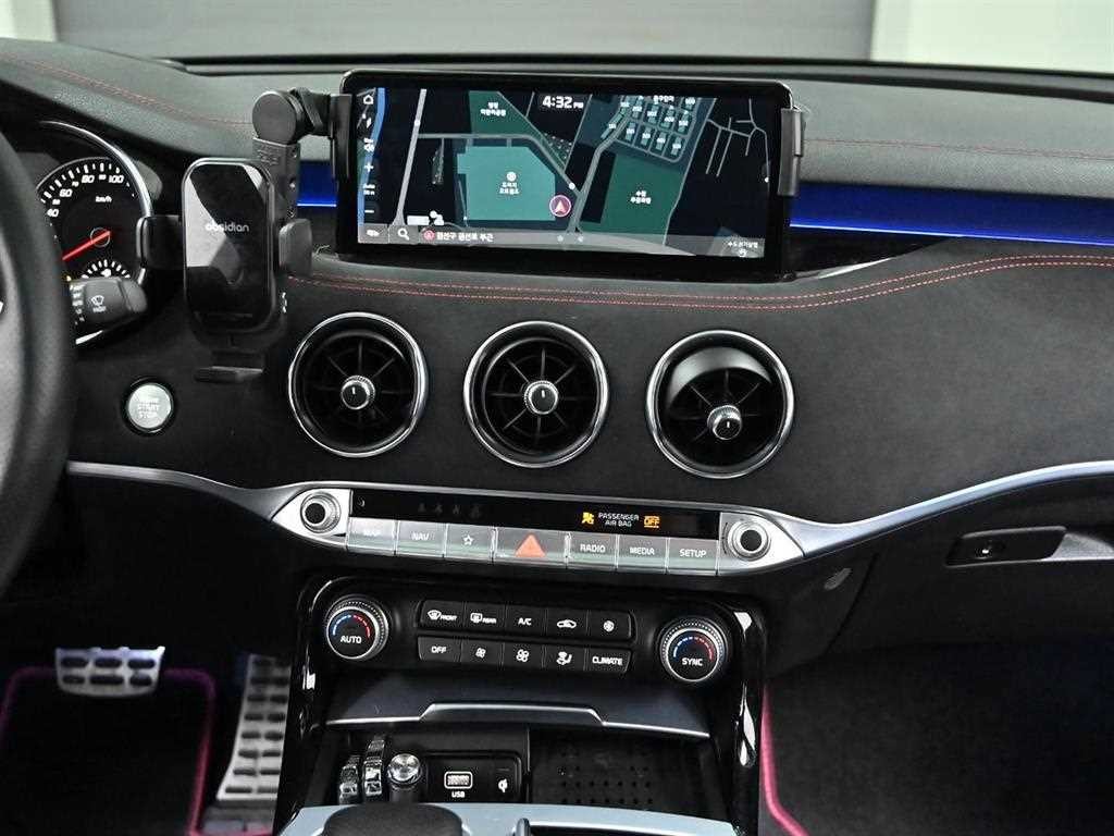 기아 스팅어 스팅어 마이스터 AWD 3.3 GT 아크로 에디션 이미지 14