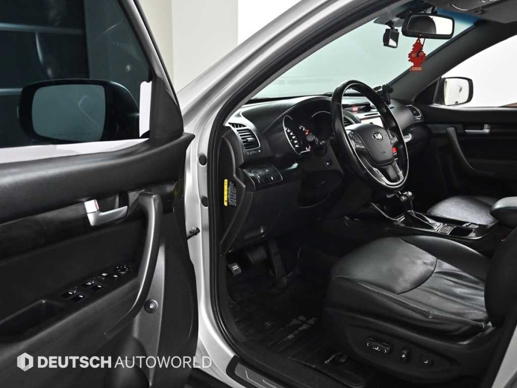 기아 쏘렌토 뉴 쏘렌토 R 2WD 2.0 TLX 스페셜 이미지 11