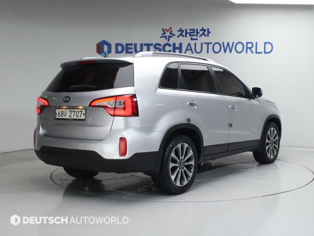 기아 쏘렌토 뉴 쏘렌토 R 2WD 2.0 TLX 스페셜 이미지 2