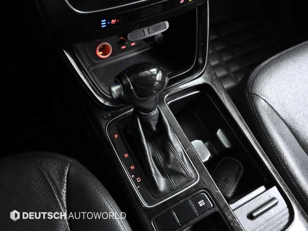 기아 쏘렌토 뉴 쏘렌토 R 2WD 2.0 TLX 스페셜 이미지 9