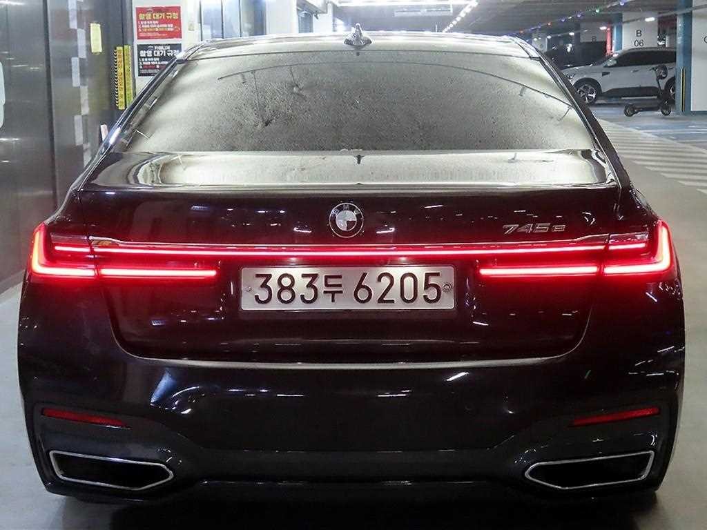 BMW 7시리즈 7시리즈 (G11) 745e i퍼포먼스 M스포츠 이미지 5
