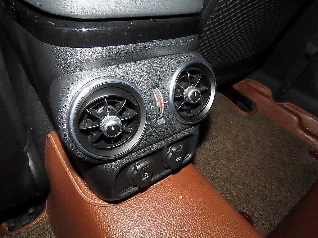 기아 스팅어 스팅어 마이스터 2WD 2.5 플래티넘 이미지 18