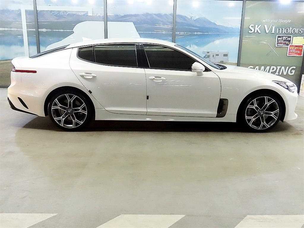 기아 스팅어 스팅어 마이스터 2WD 2.5 플래티넘 이미지 3
