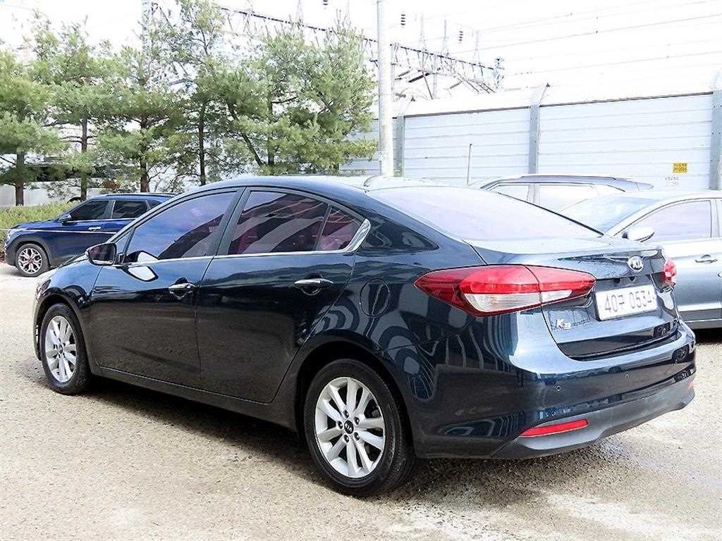 기아 K3 더뉴 K3 1.6 GDI 트렌디 이미지 3
