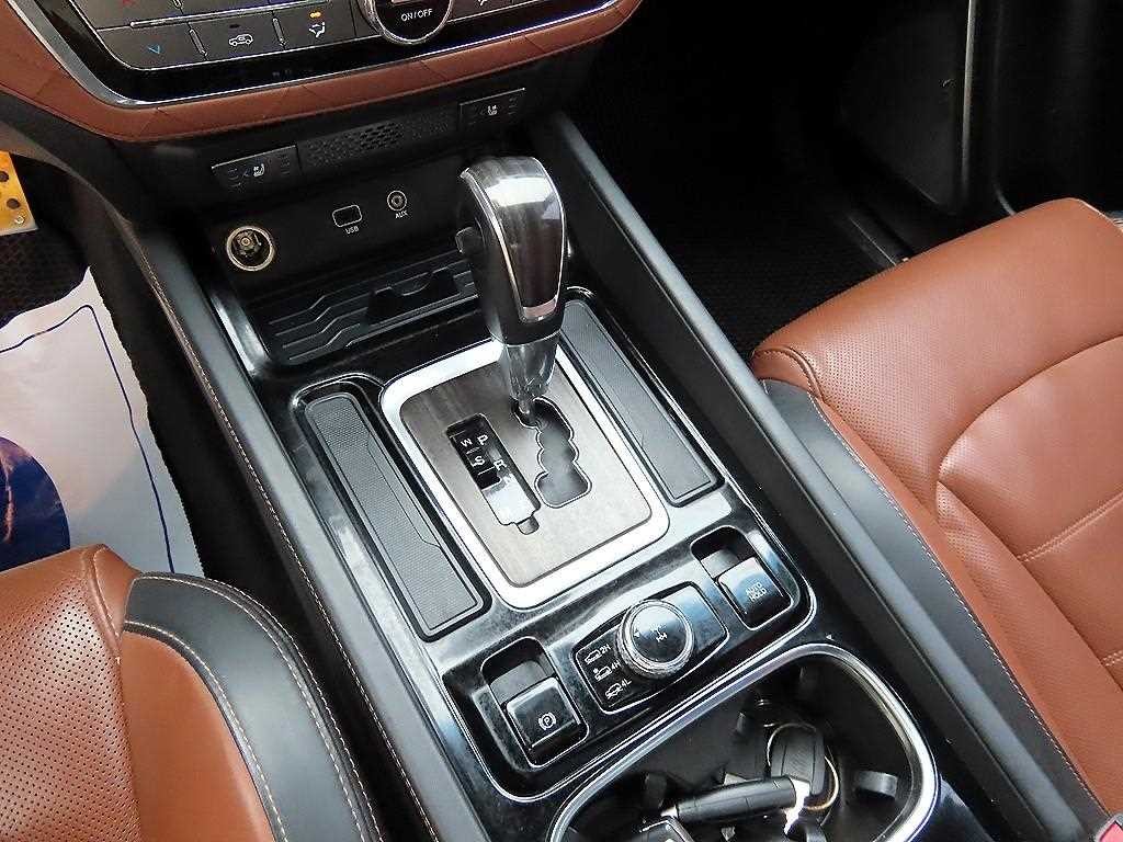 KG모빌리티(쌍용) 렉스턴 G4렉스턴 디젤 2.2 4WD 헤리티지 이미지 10
