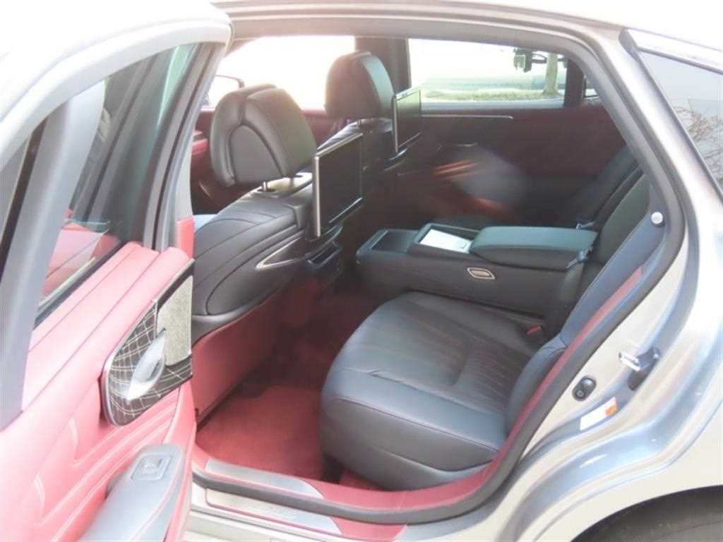 렉서스 LS LS500h 3.5 플래티넘 AWD 이미지 13