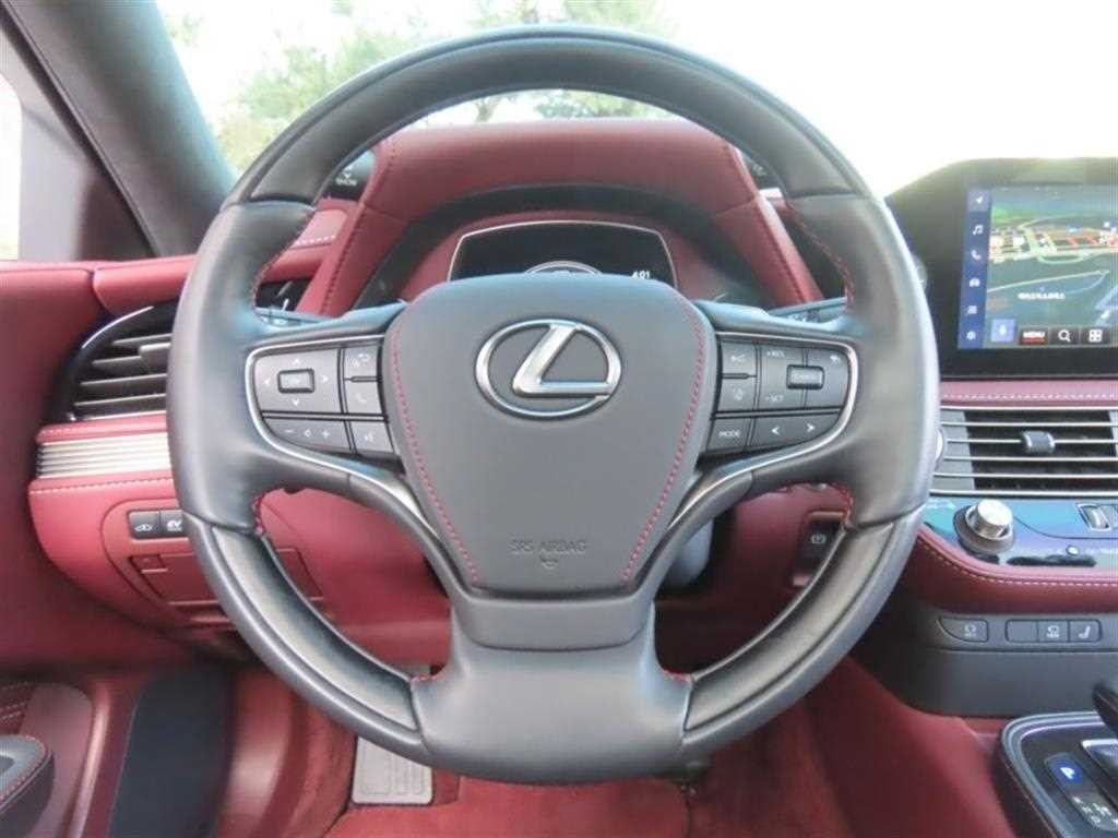 렉서스 LS LS500h 3.5 플래티넘 AWD 이미지 15