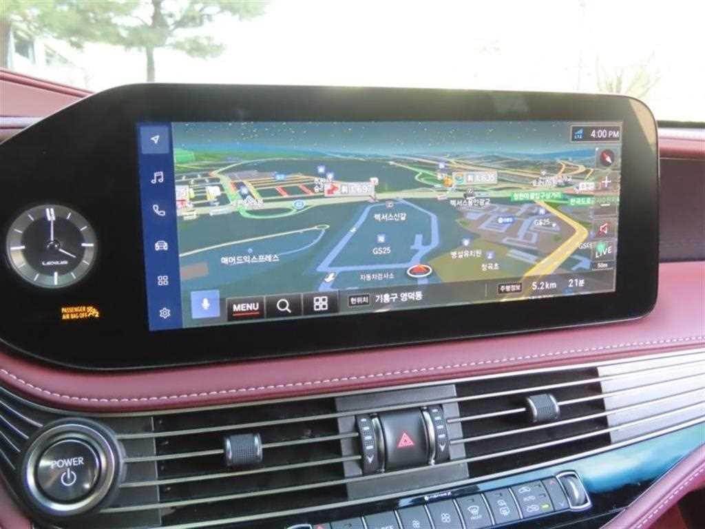 렉서스 LS LS500h 3.5 플래티넘 AWD 이미지 8