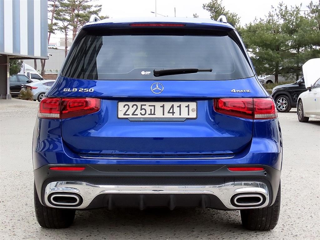 벤츠 GLB 클래스 GLB클래스 X247 GLB 250 4MATIC 이미지 4