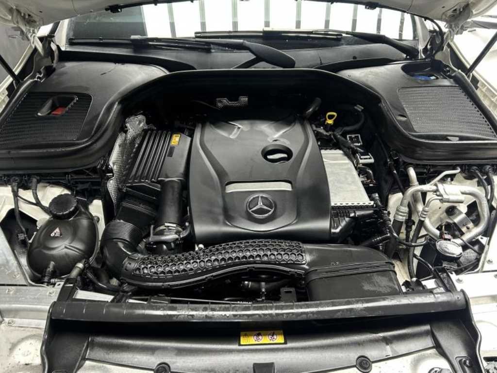 벤츠 GLC 클래스 GLC클래스 X253 GLC 300 4MATIC 쿠페 이미지 20