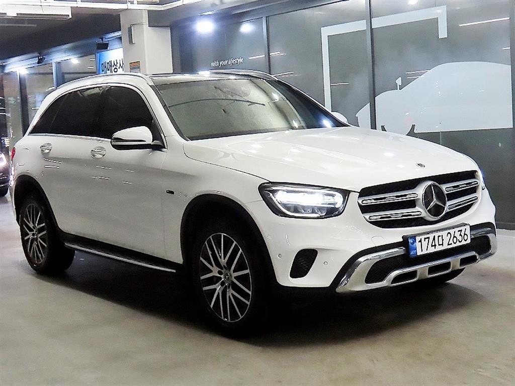 벤츠 GLC 클래스 GLC클래스 X253 GLC 300 e 4MATIC 이미지 1