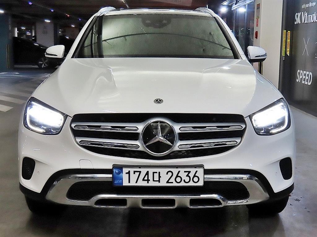 벤츠 GLC 클래스 GLC클래스 X253 GLC 300 e 4MATIC 이미지 2