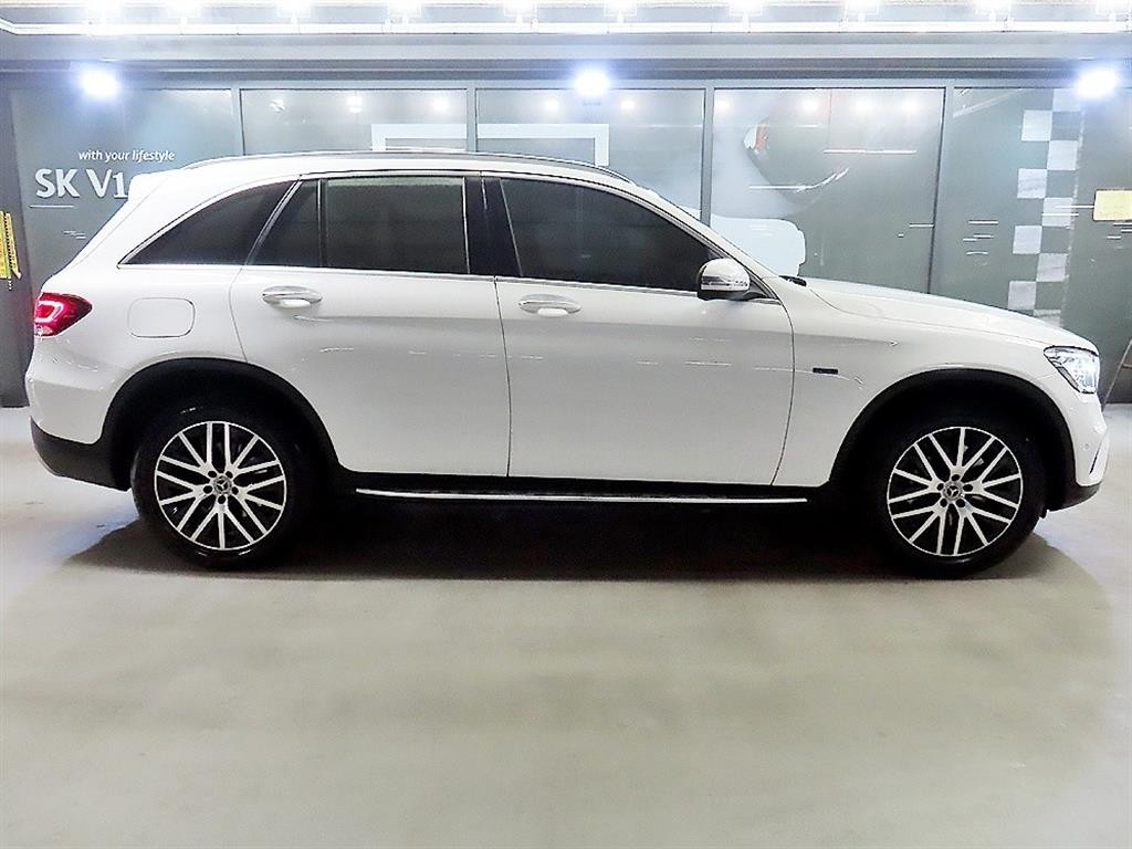 벤츠 GLC 클래스 GLC클래스 X253 GLC 300 e 4MATIC 이미지 3