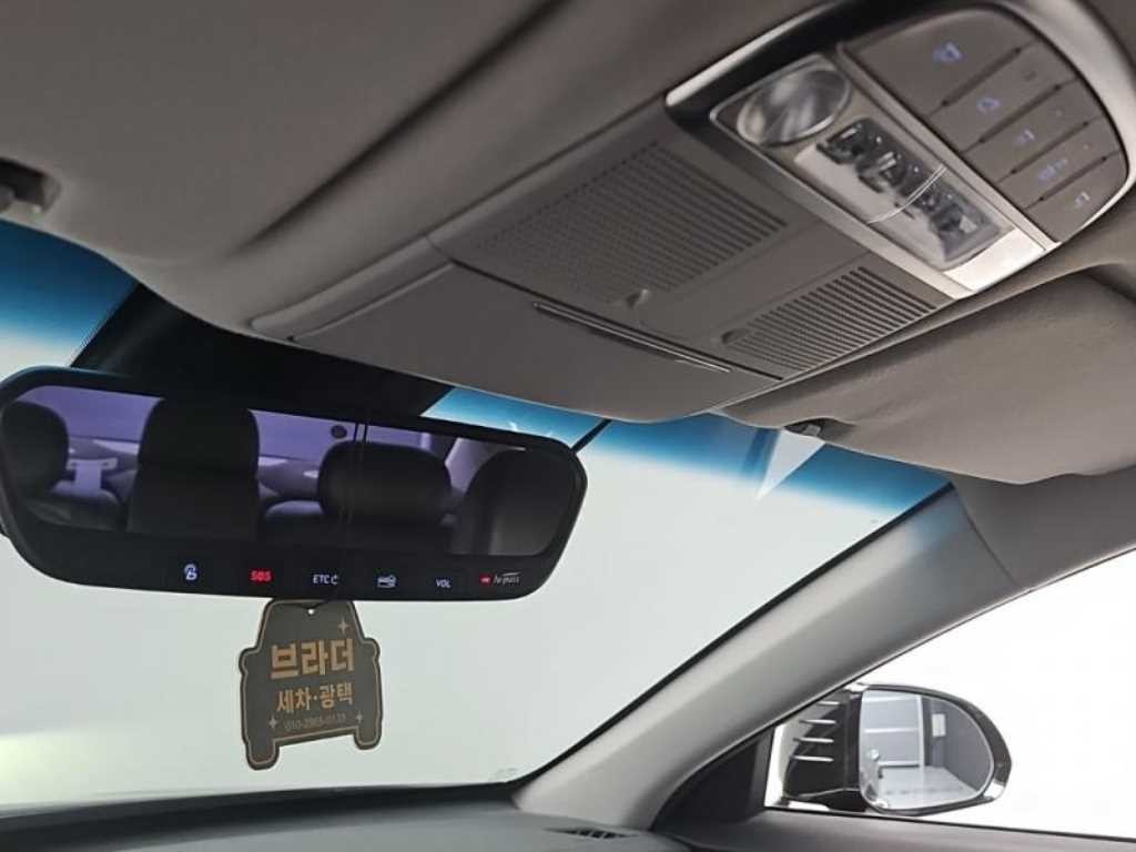 제네시스 EQ900 3.8 GDI AWD 프리미엄 럭셔리 이미지 15