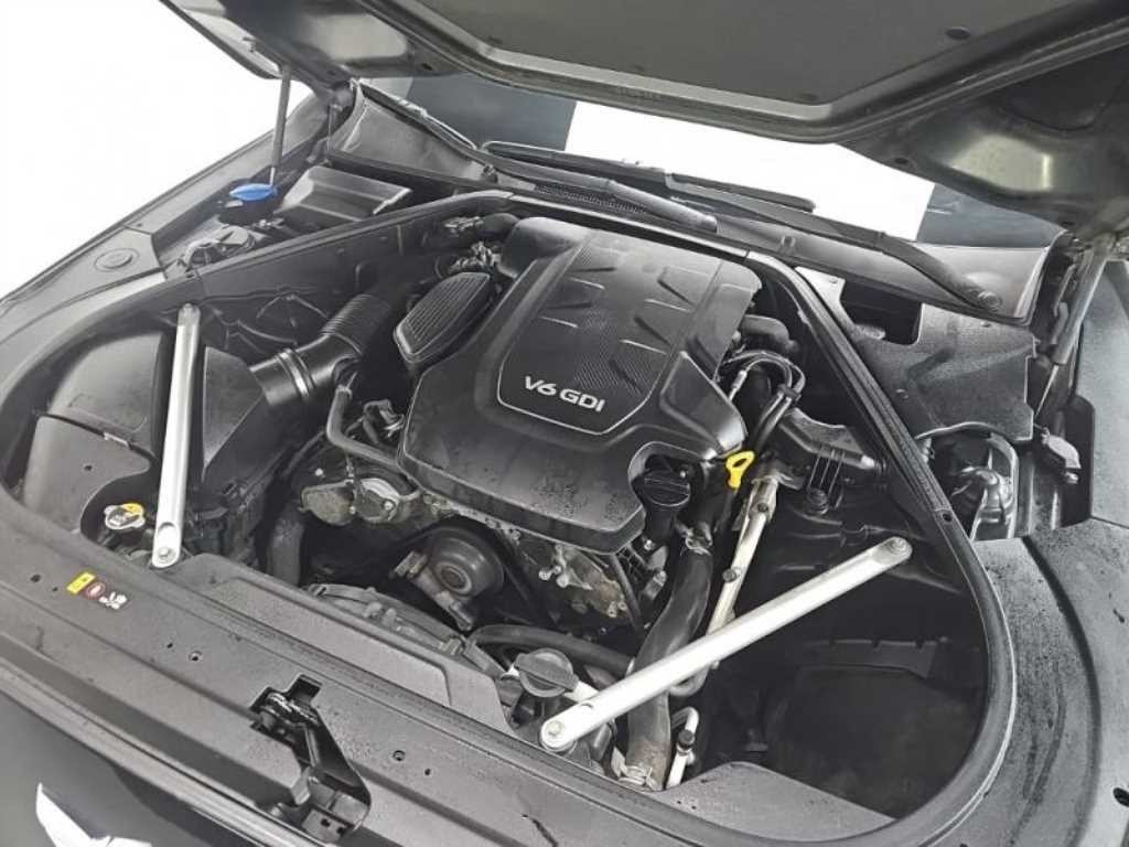 제네시스 EQ900 3.8 GDI AWD 프리미엄 럭셔리 이미지 18