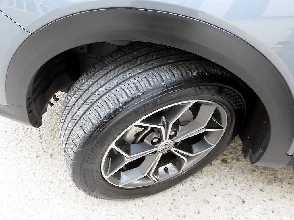 KG모빌리티(쌍용) 코란도 뷰티풀코란도 2WD 가솔린 1.5 C5 이미지 20