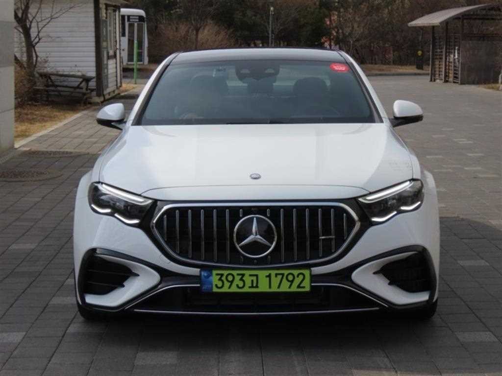 벤츠 E 클래스 E-클래스 W214 E53 AMG 하이브리드 4MATIC+ 이미지 1