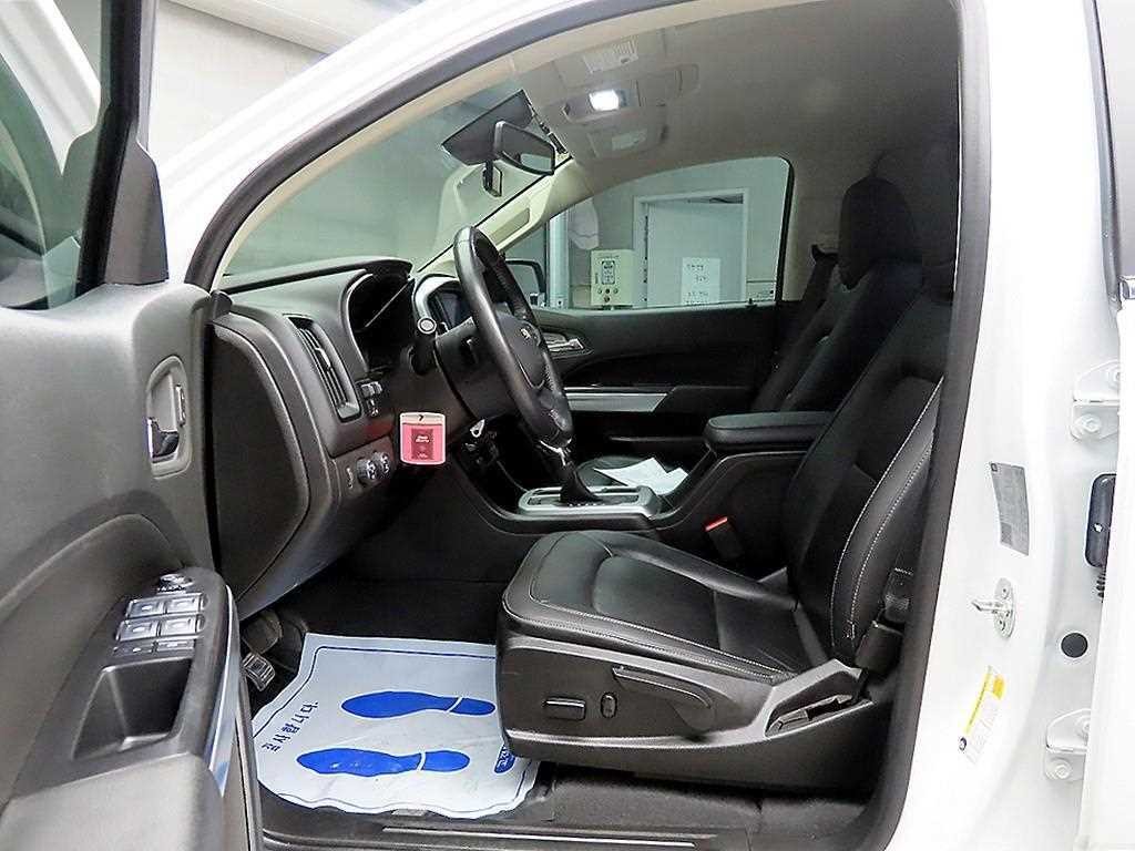 쉐보레 콜로라도 리얼 뉴 콜로라도 3.6 익스트림-X 4WD 이미지 5