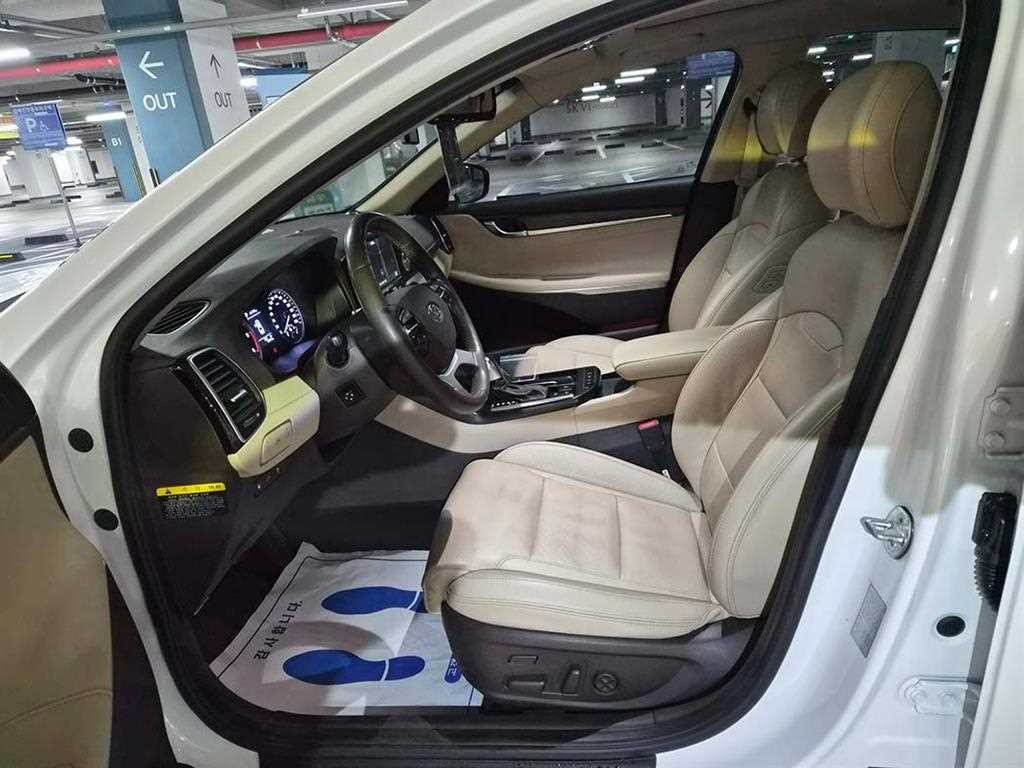 현대 그랜저 그랜저 IG 2.2 VGT 프리미엄 스페셜 이미지 6