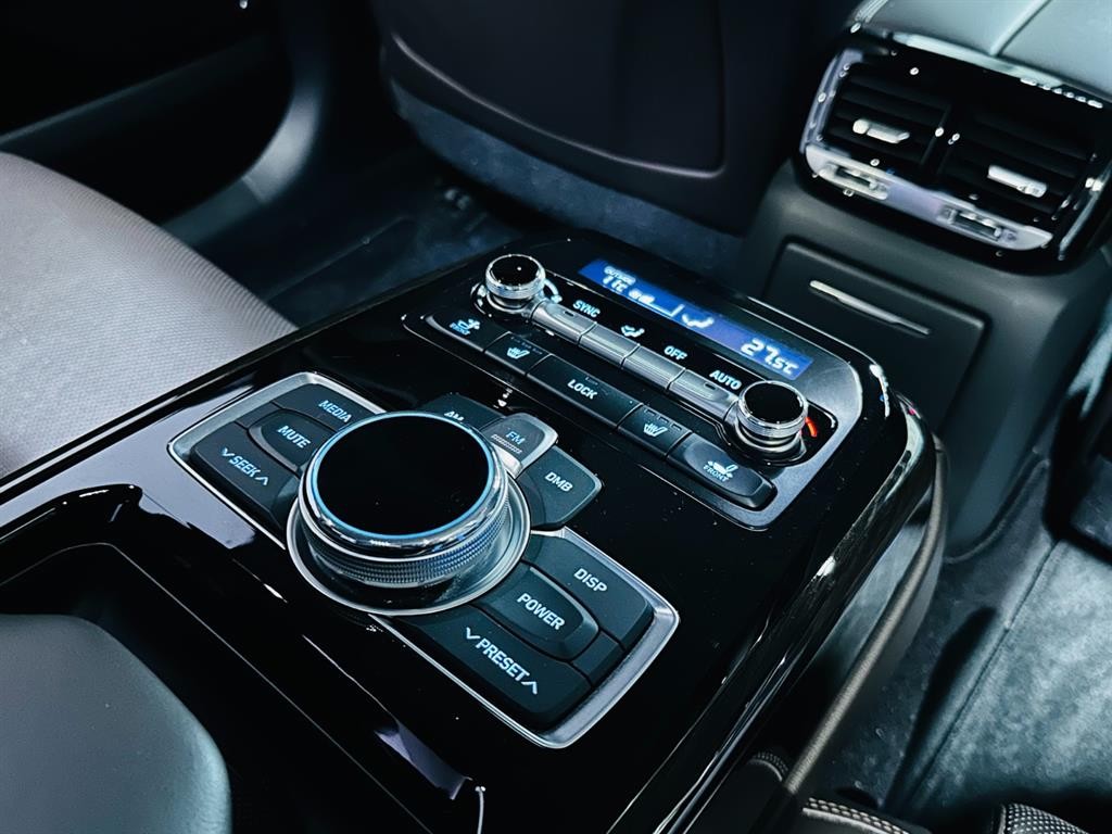 제네시스 EQ900 3.8 GDI AWD 럭셔리 이미지 10