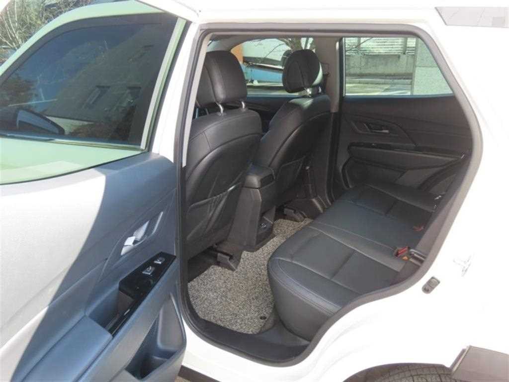 KG모빌리티(쌍용) 코란도 뷰티풀코란도 2WD 가솔린 1.5 C5 플러스 이미지 14